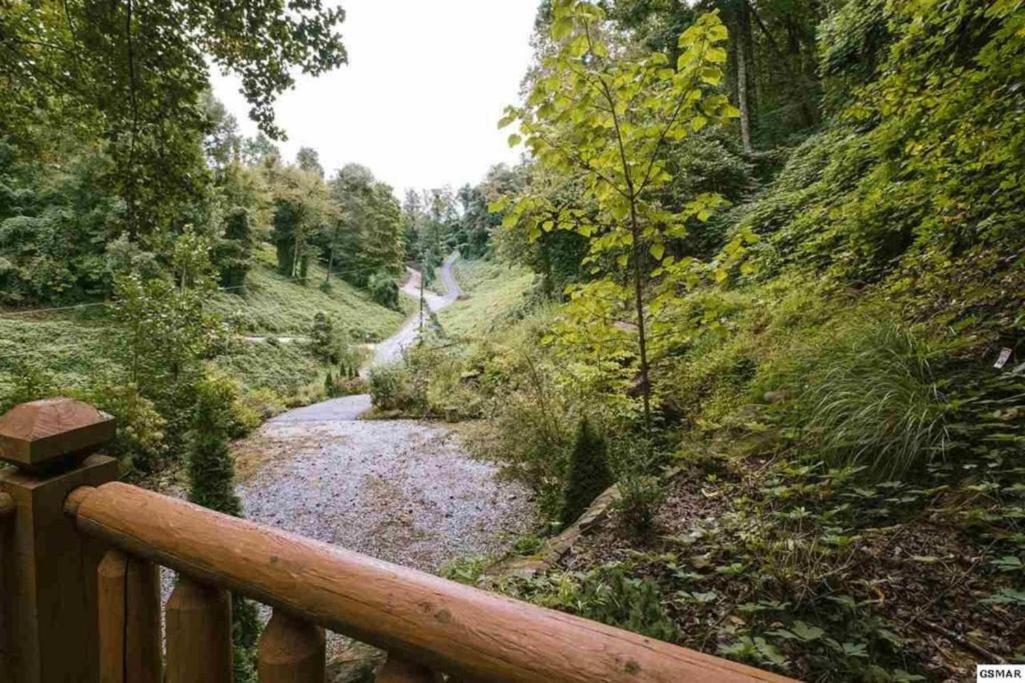 Permanent Vacation-Private Honeymoon Cabin With Hot Tub Sevierville Extérieur photo
