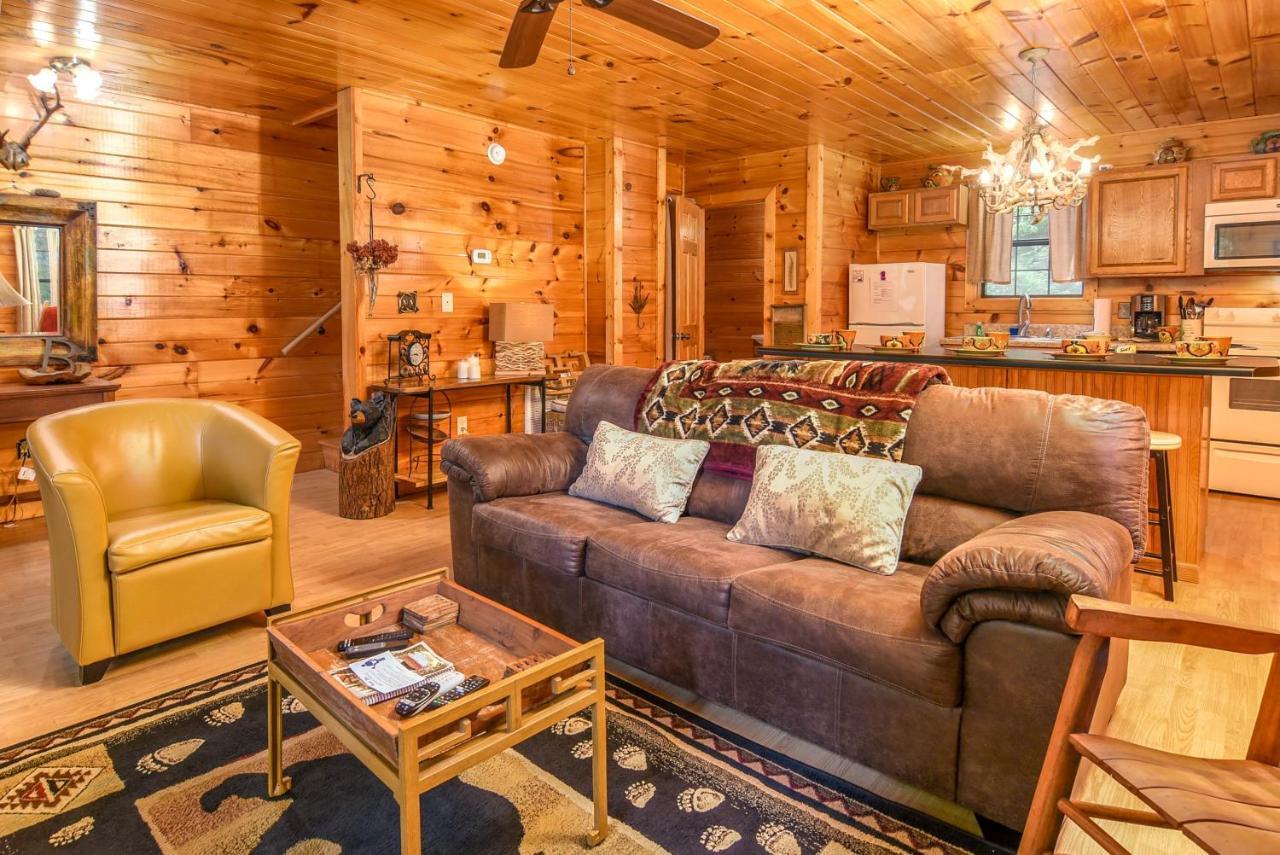 Permanent Vacation-Private Honeymoon Cabin With Hot Tub Sevierville Extérieur photo