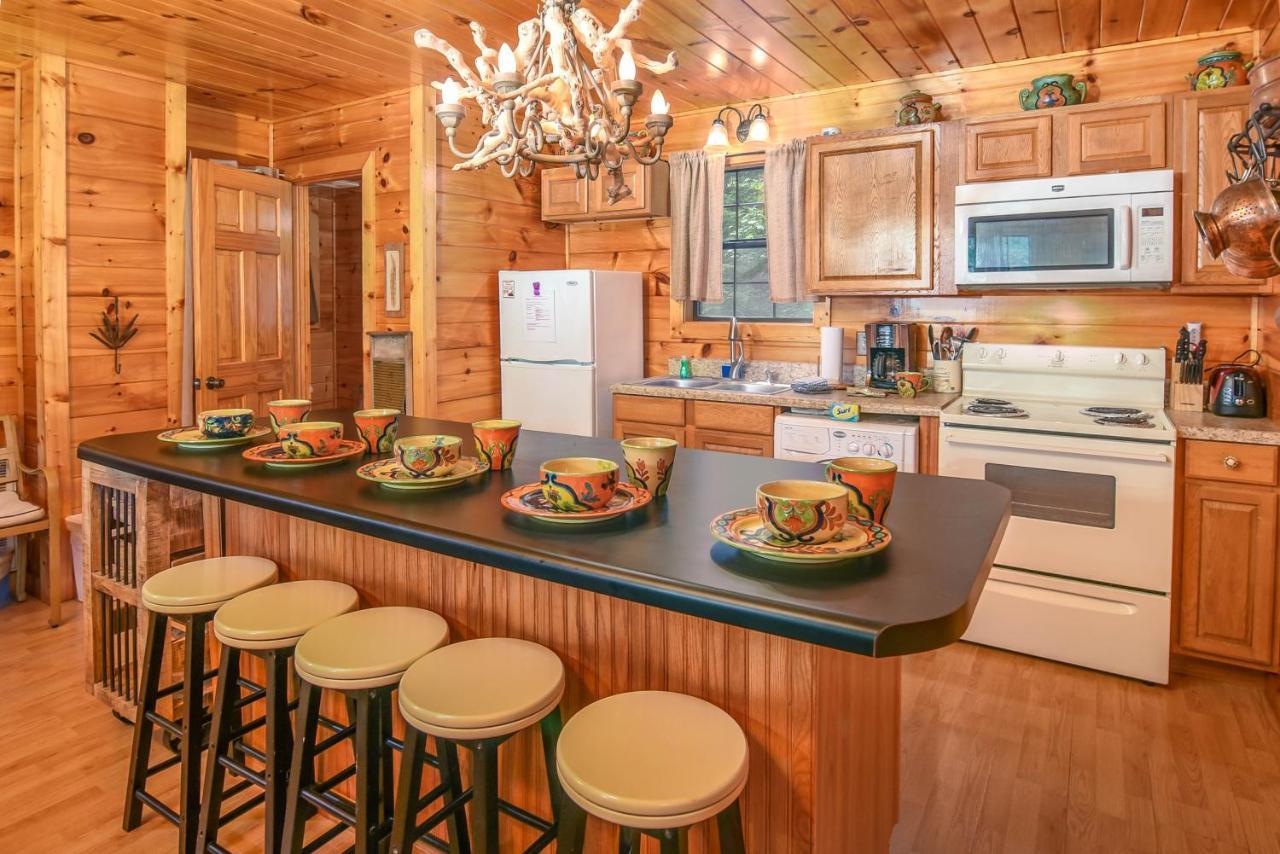 Permanent Vacation-Private Honeymoon Cabin With Hot Tub Sevierville Extérieur photo