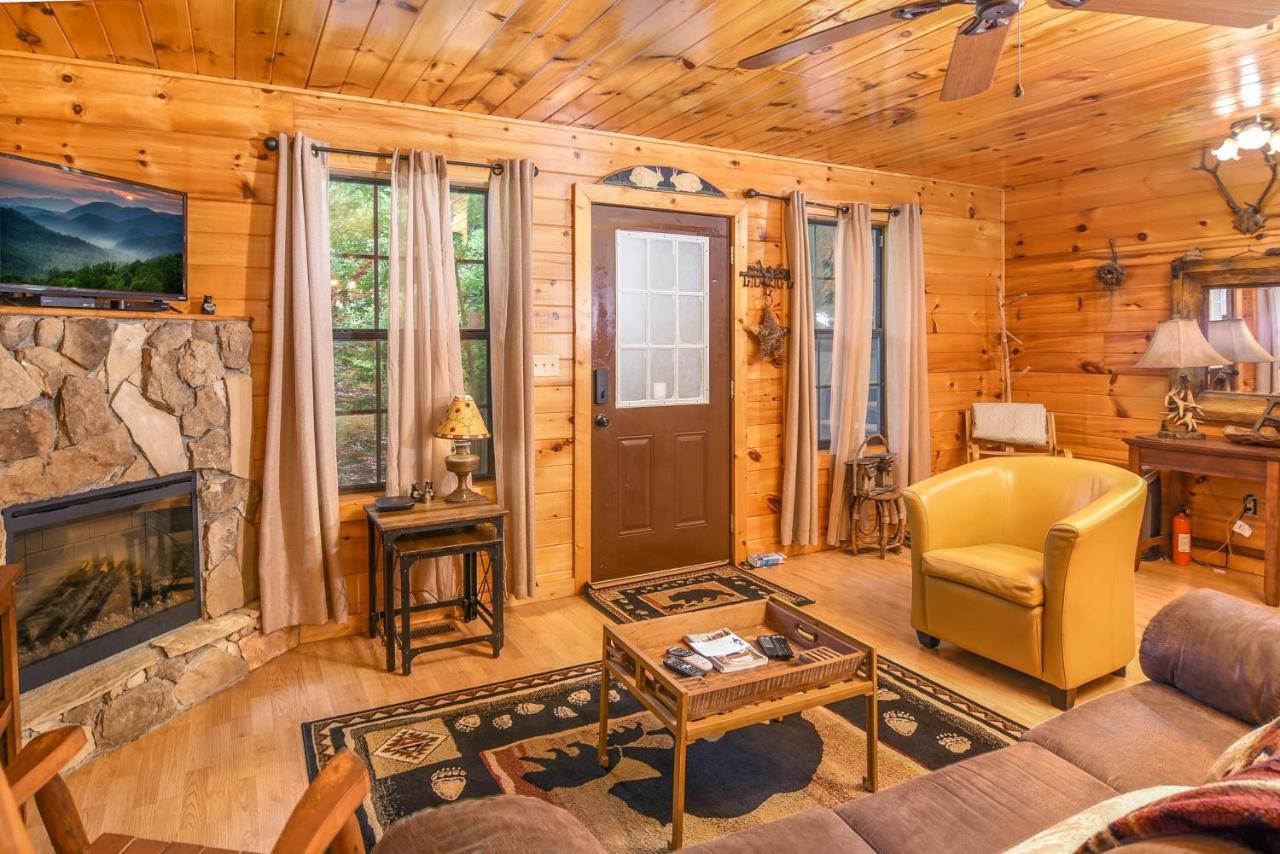 Permanent Vacation-Private Honeymoon Cabin With Hot Tub Sevierville Extérieur photo