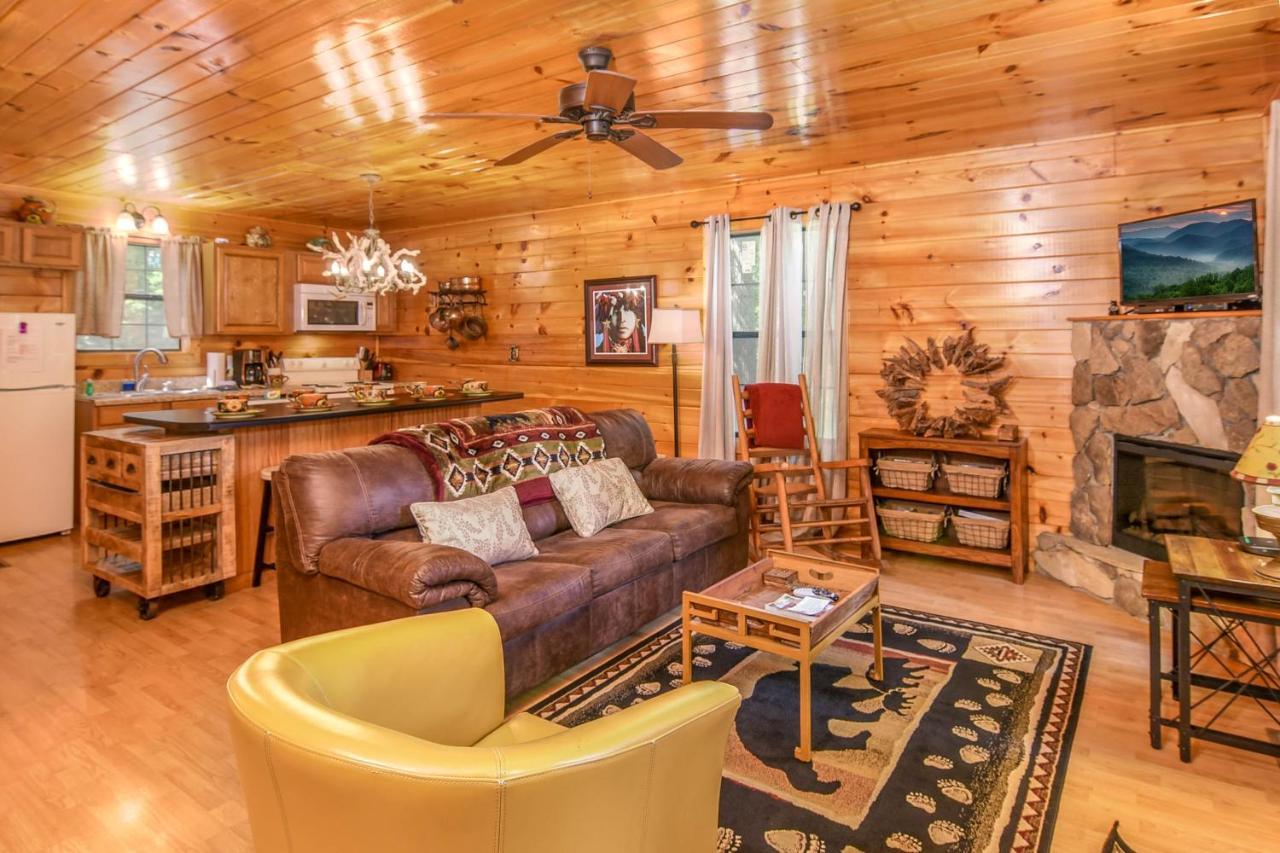 Permanent Vacation-Private Honeymoon Cabin With Hot Tub Sevierville Extérieur photo
